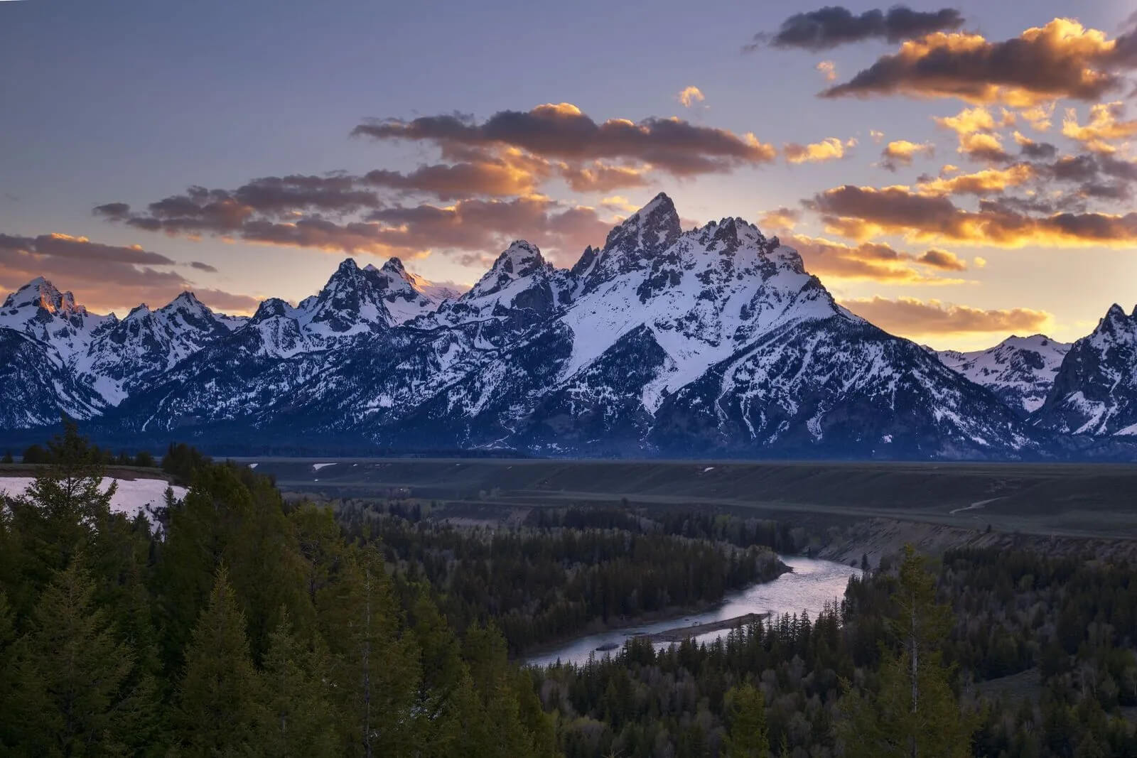 Personal trainer coaching client in Concord NH fitness studio